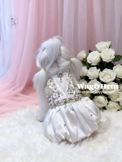 「鑽光白頌」純白緞面寵物婚紗裙｜童話夢幻公主風｜蓬鬆雲朵工藝裙【PC系列】